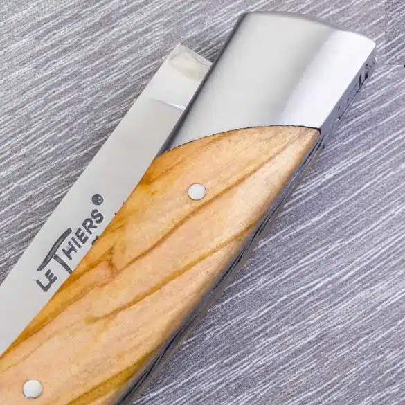 mitre-fuyante-le-thiers-couteau Cury bolsters